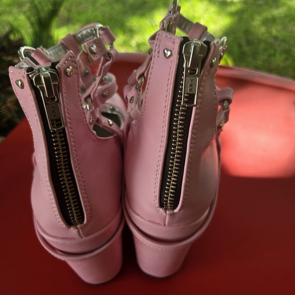 Demonia Pink Poison lock heart Platform Shoes Goth Alt Kawaii Retro Spooky - Picture 14 of 16